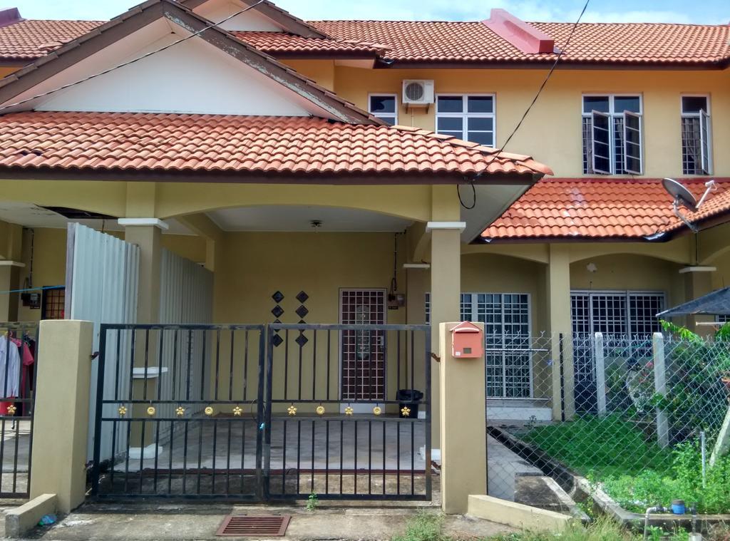 Selesa Holiday Home Kuala Terengganu Exterior photo